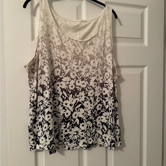 J. Jill Black and White Floral Tank Top - Picture 1 of 2